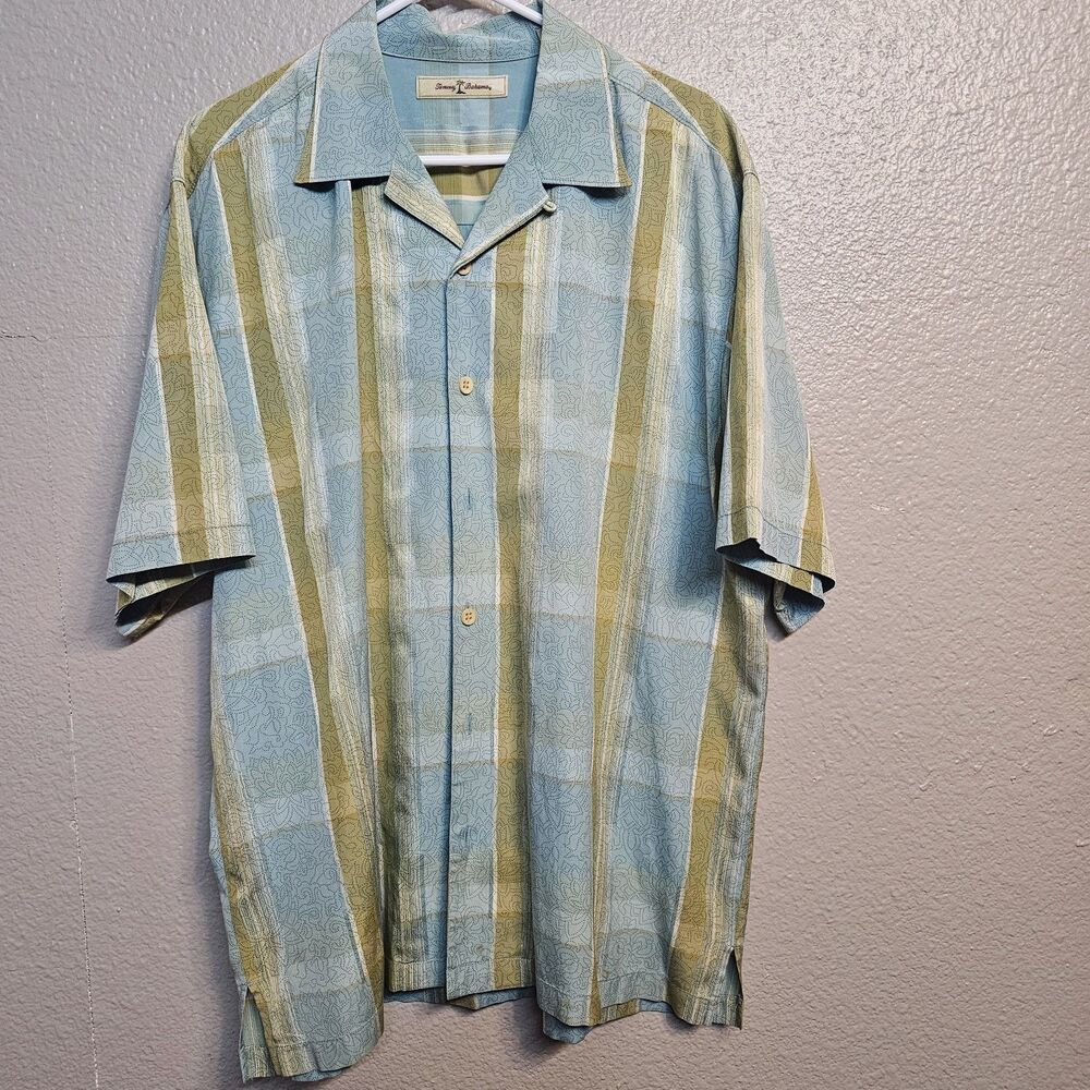 Tommy Bahama Silk Blend  Shirt XL Blue Green Resort Wear Floral Hawaiian CC654